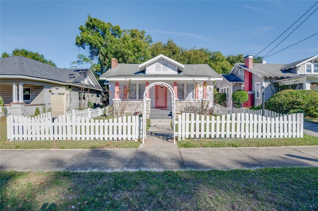 427 Washington Avenue, EUSTIS Property Listing MLS® O6219111