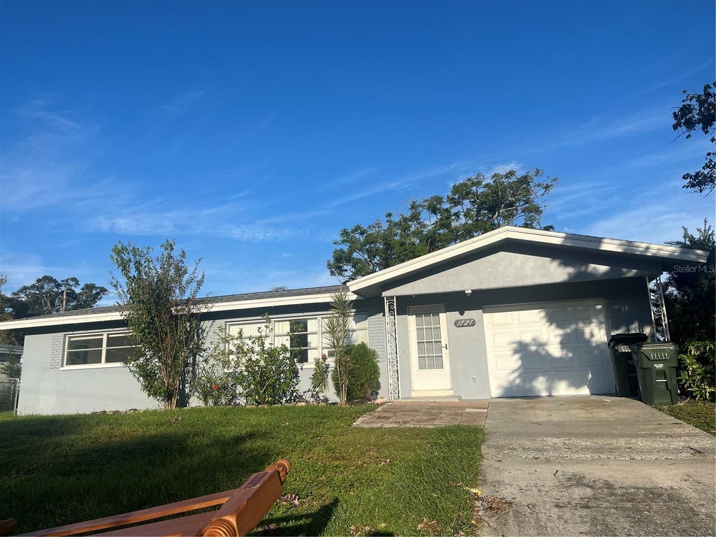 1721 Eaton Drive Ne, CLEARWATER Property Listing MLS® TB8309012