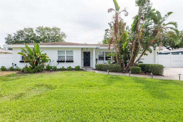 6318 30th Street S, ST PETERSBURG