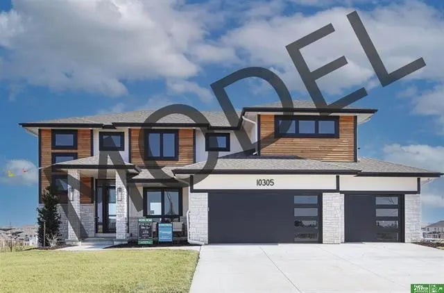 4 Balsam Circle, COUNCIL BLUFFS