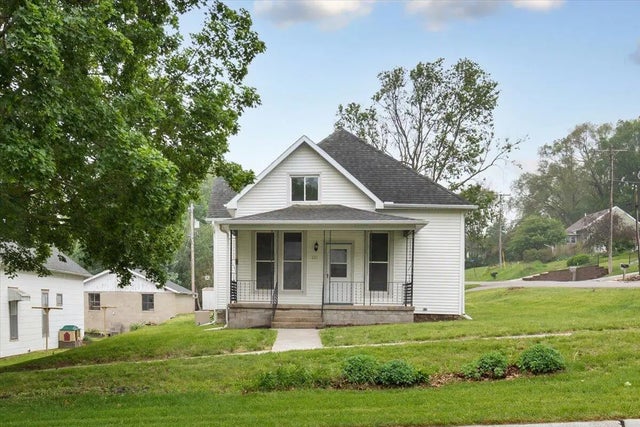 221 W 7th Street, LOGAN