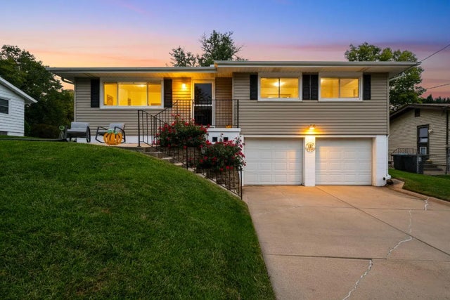 142 Sylvan Dr. Drive, COUNCIL BLUFFS