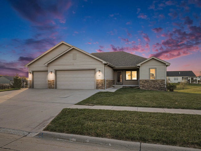 102 Firethorn Drive, TREYNOR