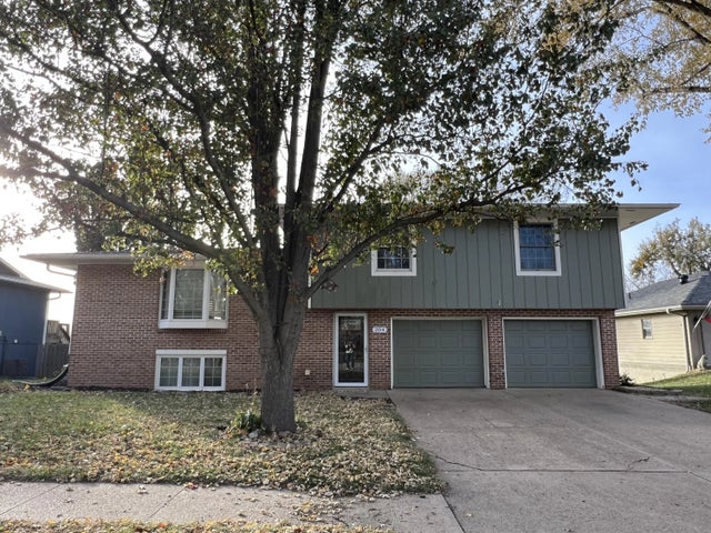 204 Wildwood Road, COUNCIL BLUFFS