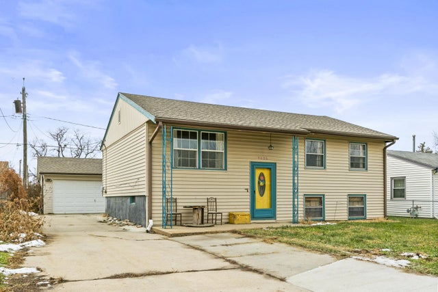 4026 Ramelle Drive, COUNCIL BLUFFS