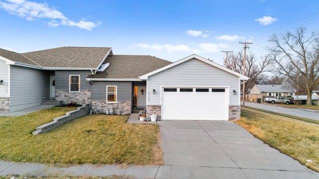 2708 Viking Circle, BLAIR