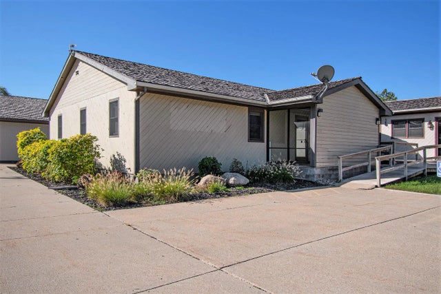 1010 N Broadway Street, RED OAK