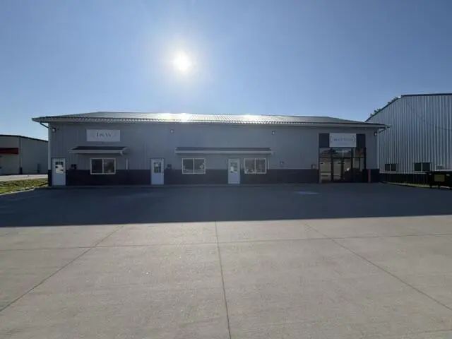 4111 S 9th Street Bay 2, COUNCIL BLUFFS