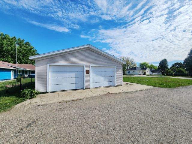 4116 Madison Street, ELK HORN