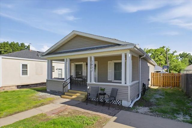 2832 Avenue B, COUNCIL BLUFFS
