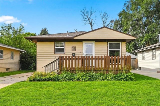 2117 Avenue L, COUNCIL BLUFFS