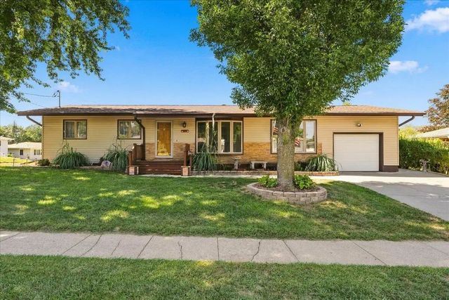 434 S Sierra Drive, COUNCIL BLUFFS