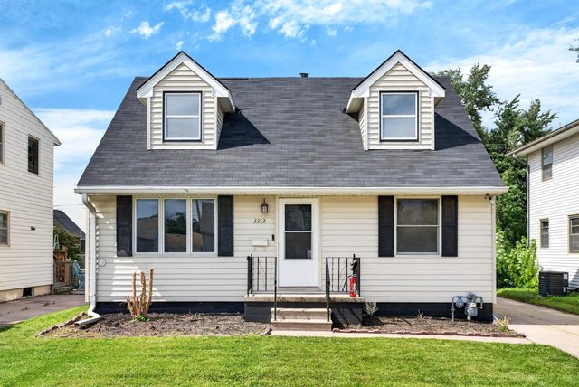 3212 3rd Avenue, COUNCIL BLUFFS