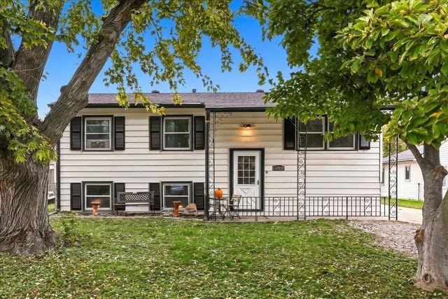 2916 Rawlins Drive, COUNCIL BLUFFS