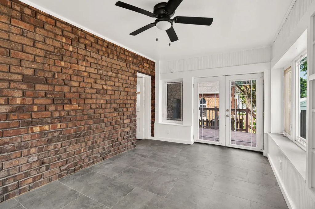 403 Church Street, SHENANDOAH Property Listing: MLS® #26-2326