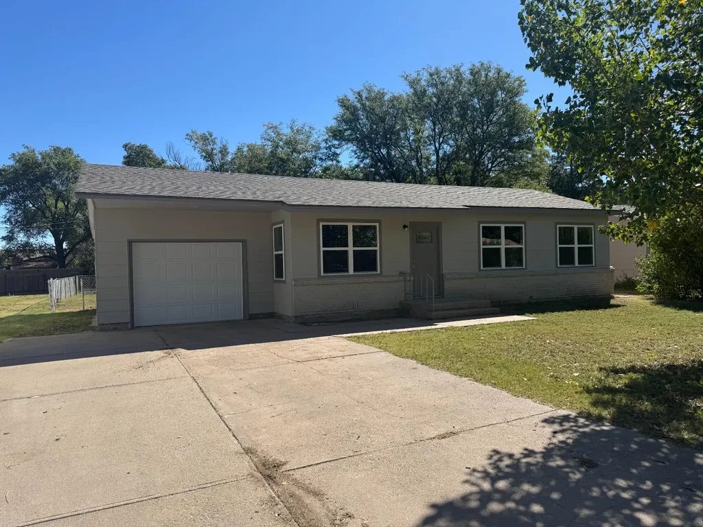 1102 South Jefferson Street, Hugoton