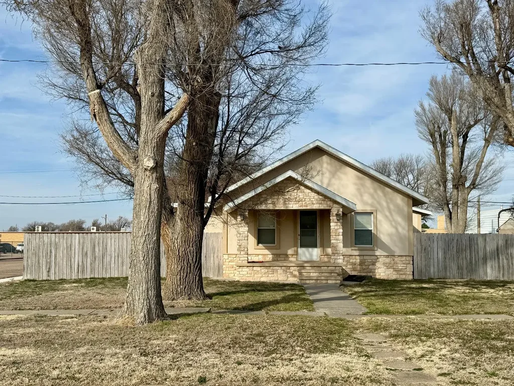 202 North Nipp, Johnson