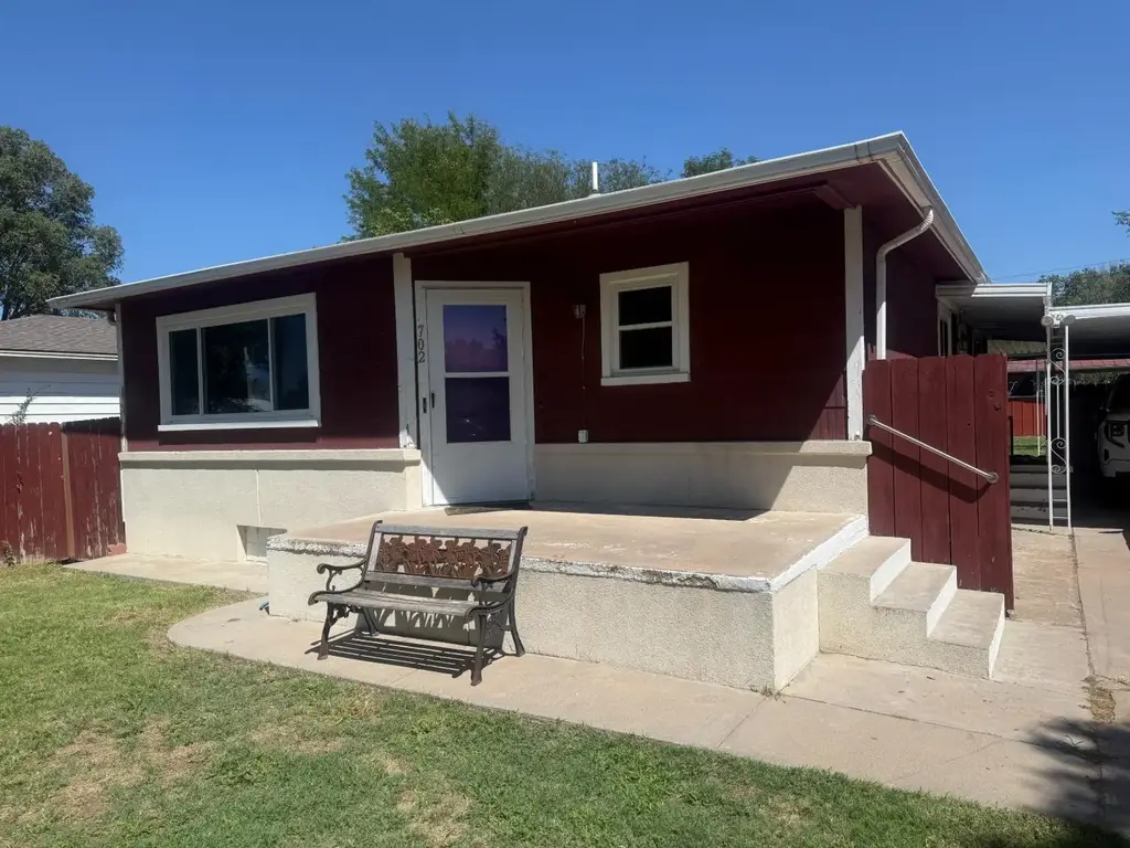 702 South Jefferson Street, Hugoton