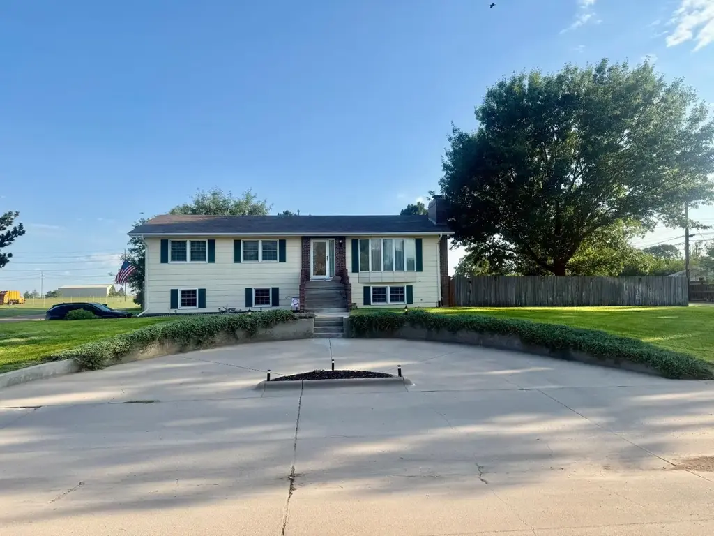 1501 South Adams Street, Hugoton