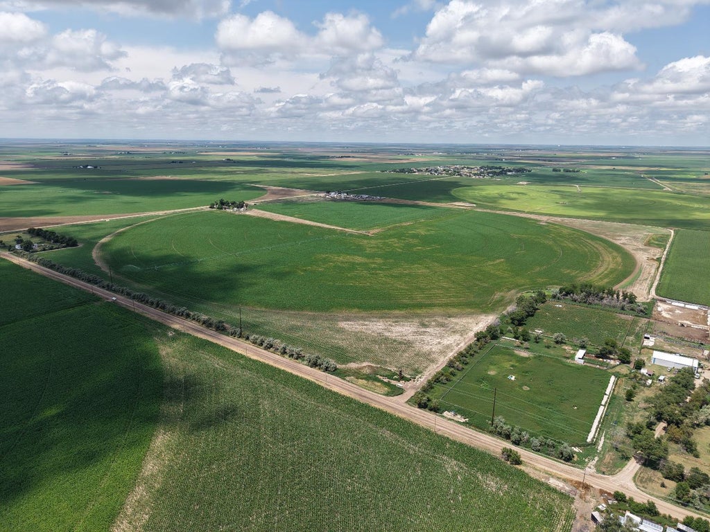 Third St, Garden City