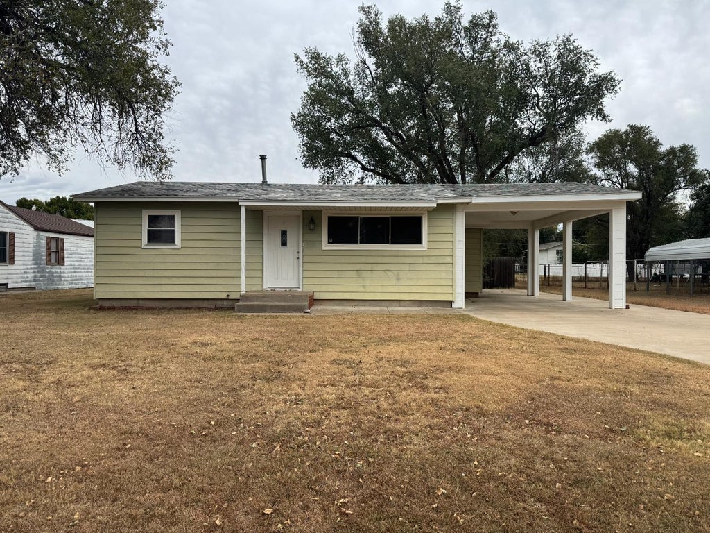 902 South Harrison St, Hugoton