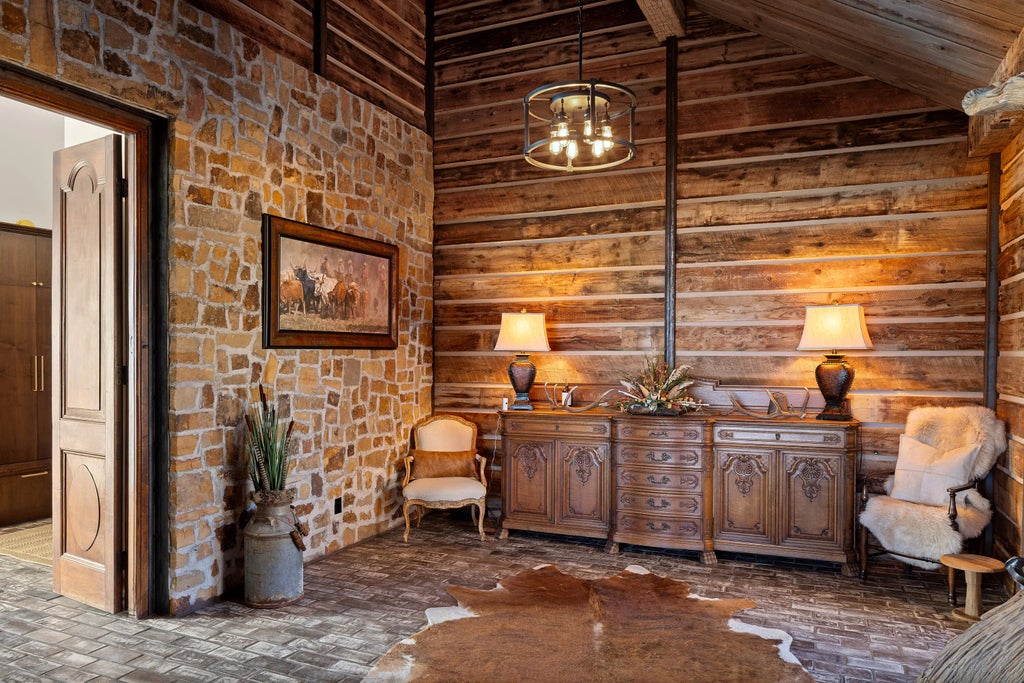 814 Hull Ridge Road, Placerville