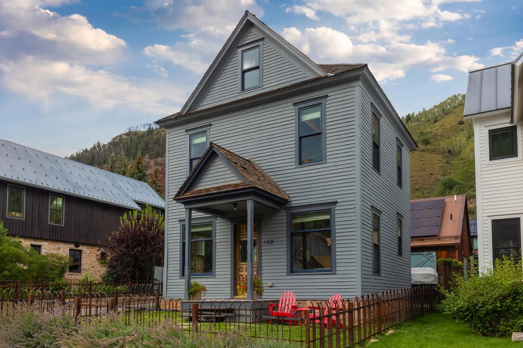123 E Columbia Avenue, Telluride