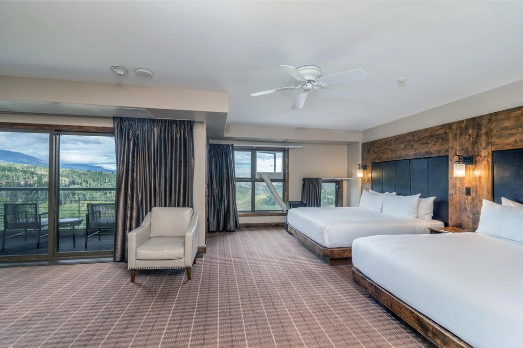 136 Country Club Drive 408, Mountain Village