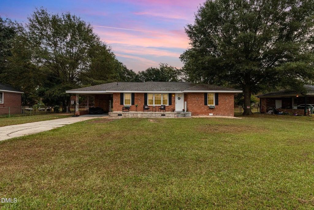 2004 S John Street Street, Goldsboro