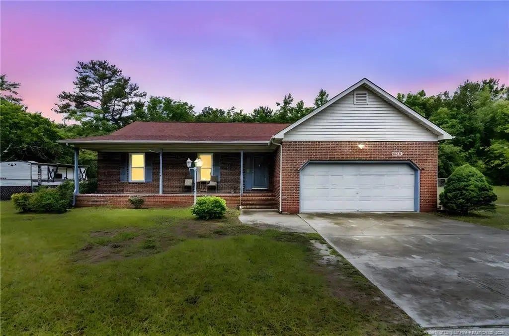 1229 Blue Road, Parkton