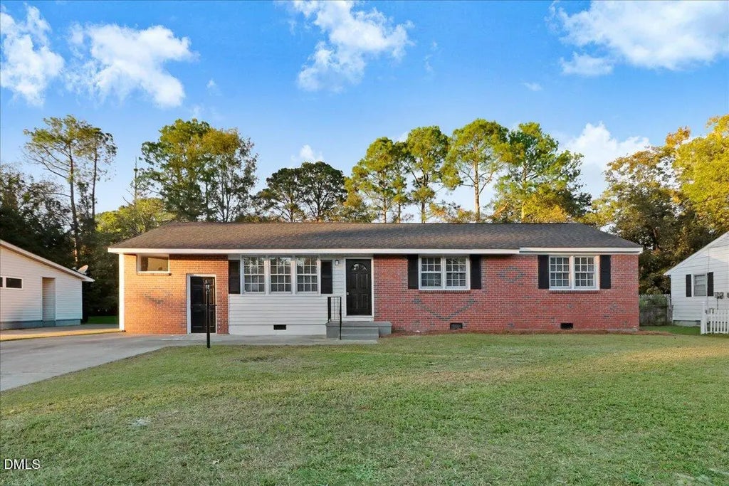 407 Dove Place, Goldsboro