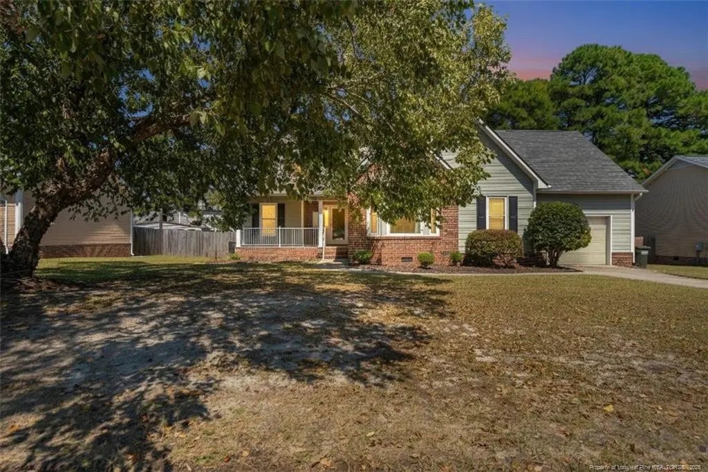 1044 Alexwood Drive, Hope Mills