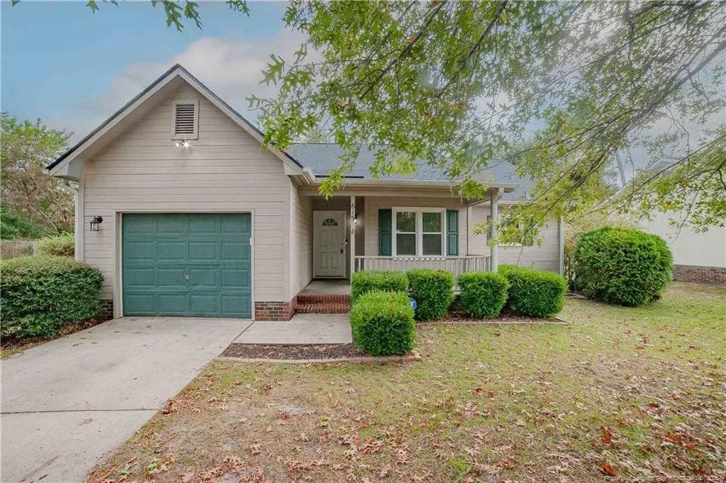 613 Winthrop Court, Fayetteville