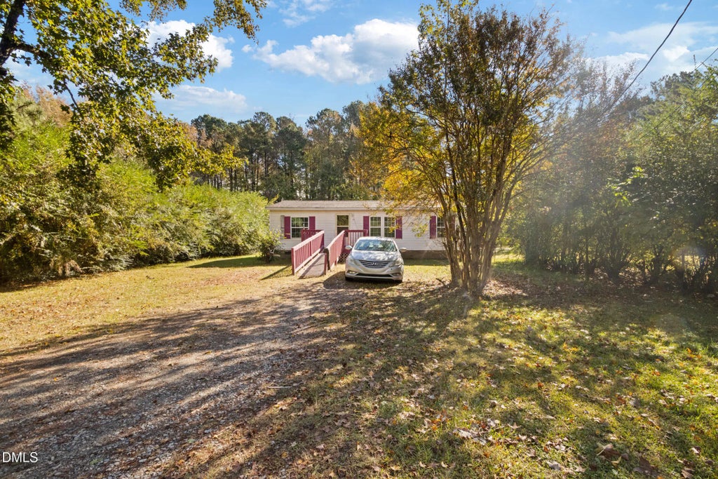 213 Se Railroad Street, Whitakers