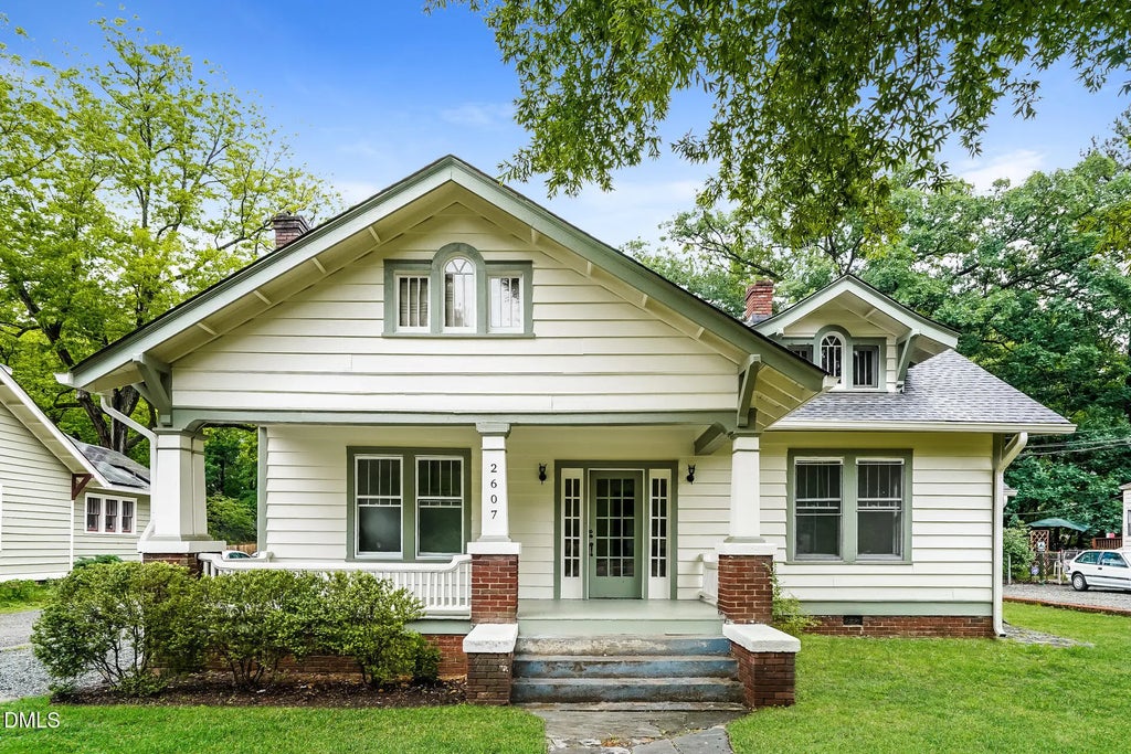2607 Chapel Hill Road, Durham