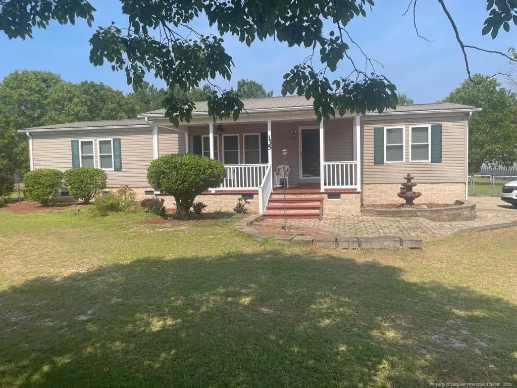 135 Dilligaf Court, Raeford