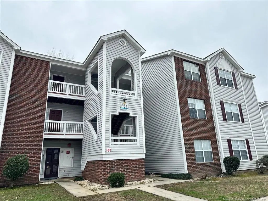 333 Waterdown Drive 7, Fayetteville