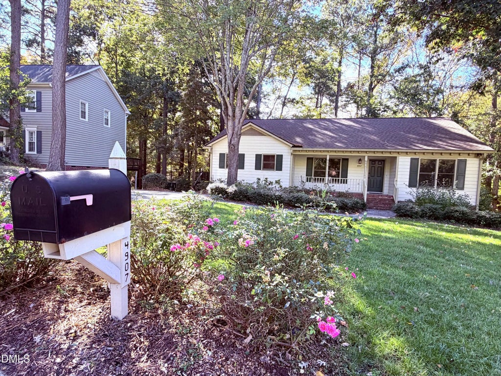 4907 Fortunes Ridge Drive, Durham