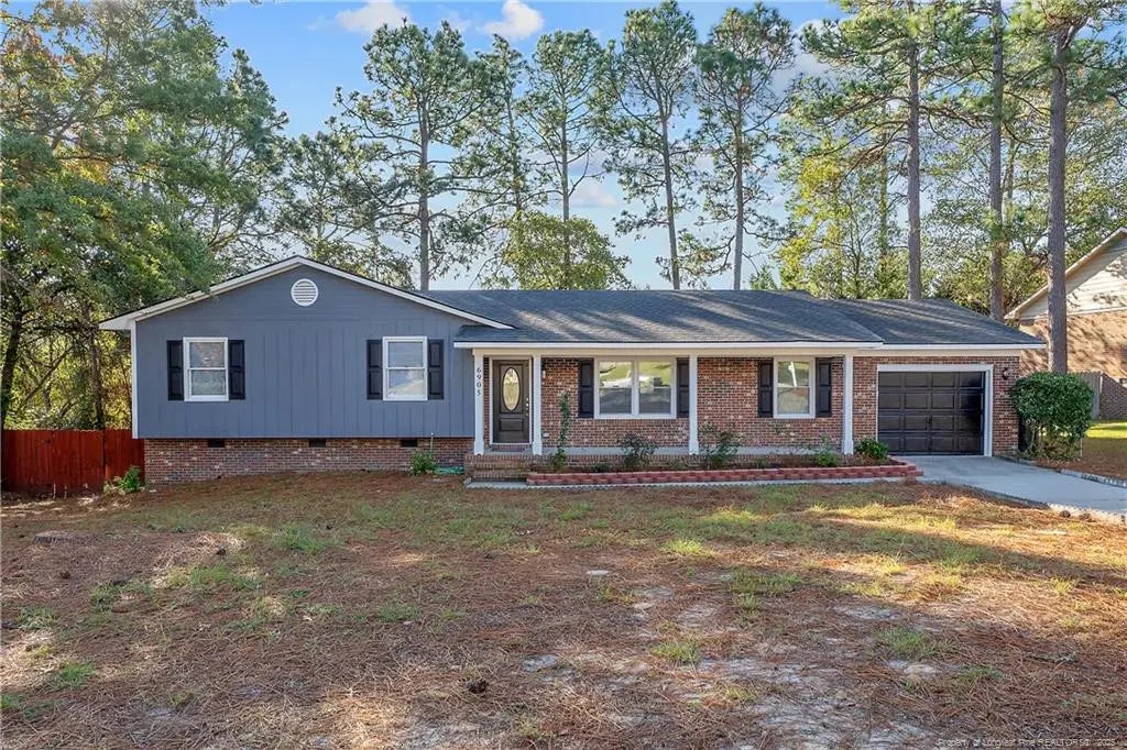 6905 Pine Creek Court, Fayetteville