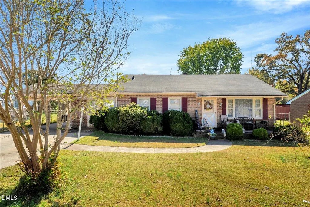 1816 S Clearview Drive, Henderson