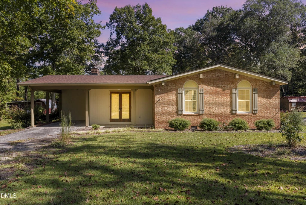 712 W J Street Street, Erwin