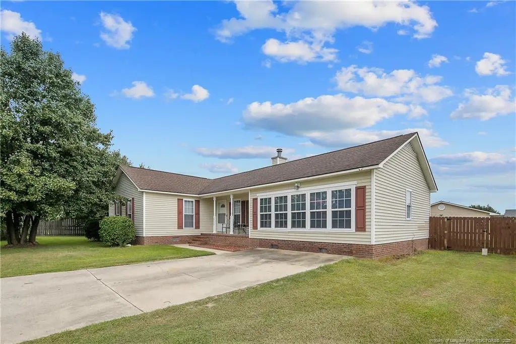 8119 Rockfish Road, Raeford