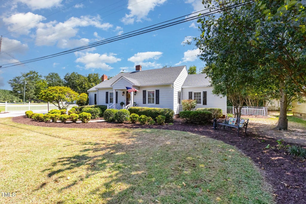 1012 Raleigh Road, Clinton