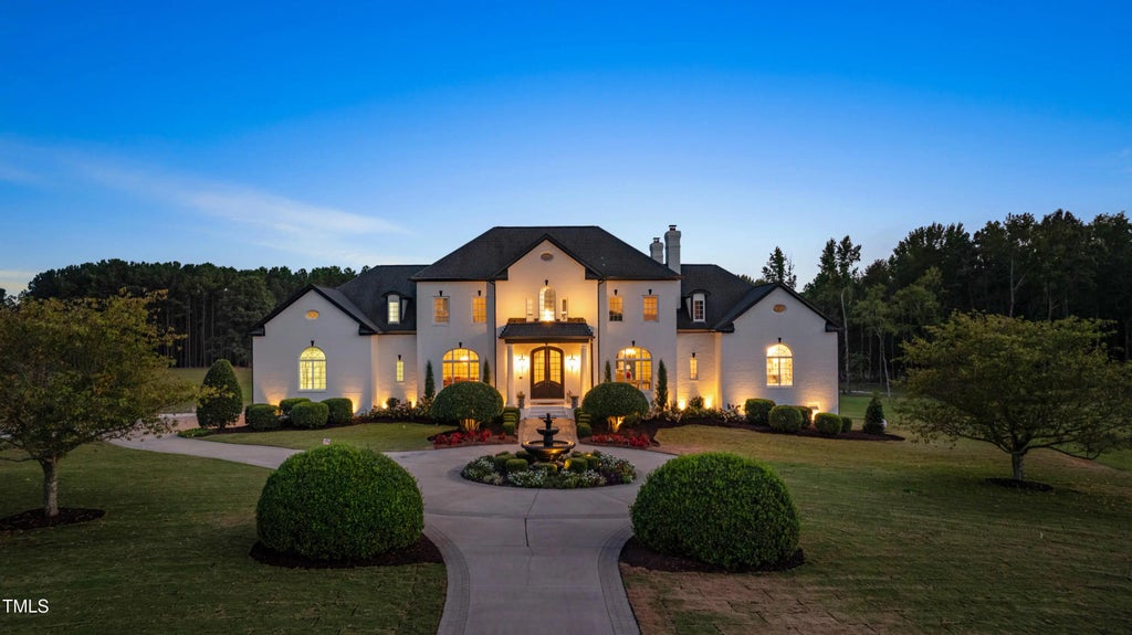 9820 Debnam Road, Zebulon