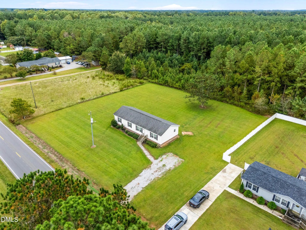 883 Low Ground Road, Enfield