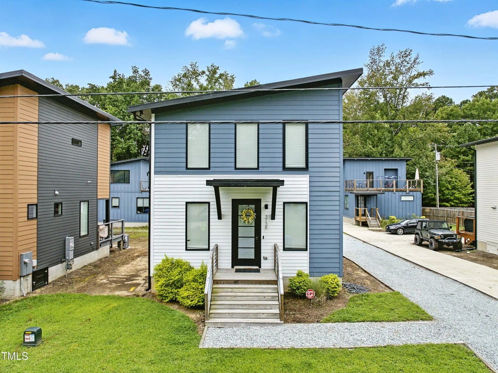 3138 Rowena Avenue, Durham