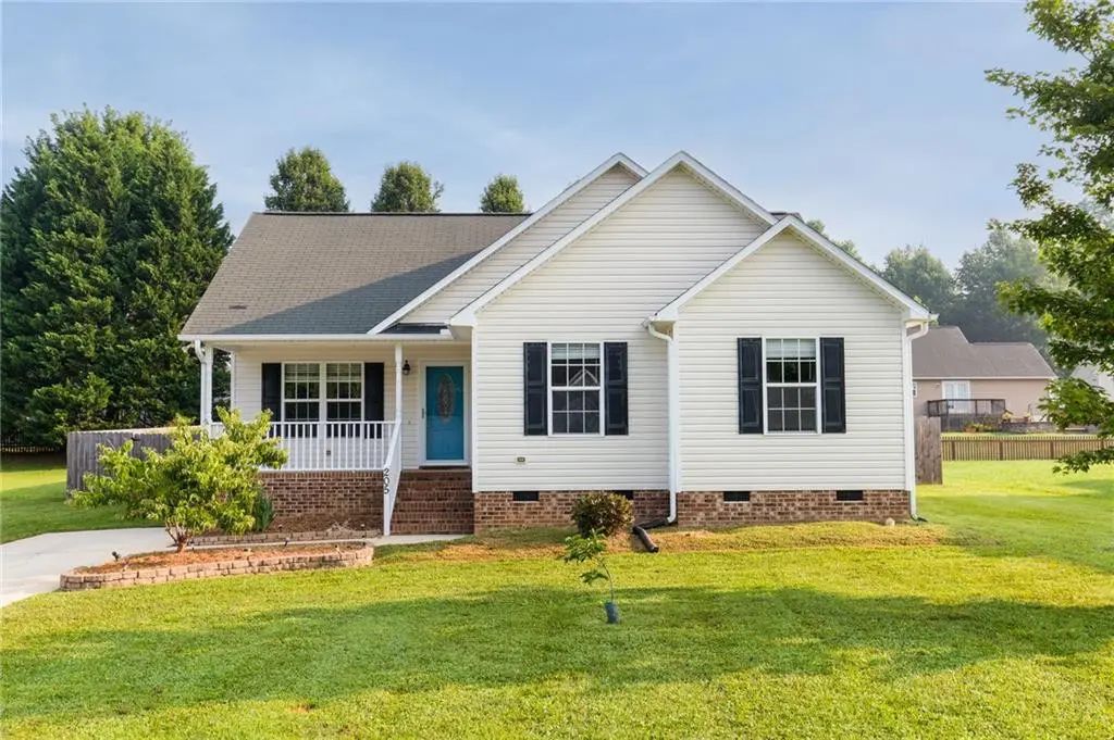 205 Esteban Court, Mebane