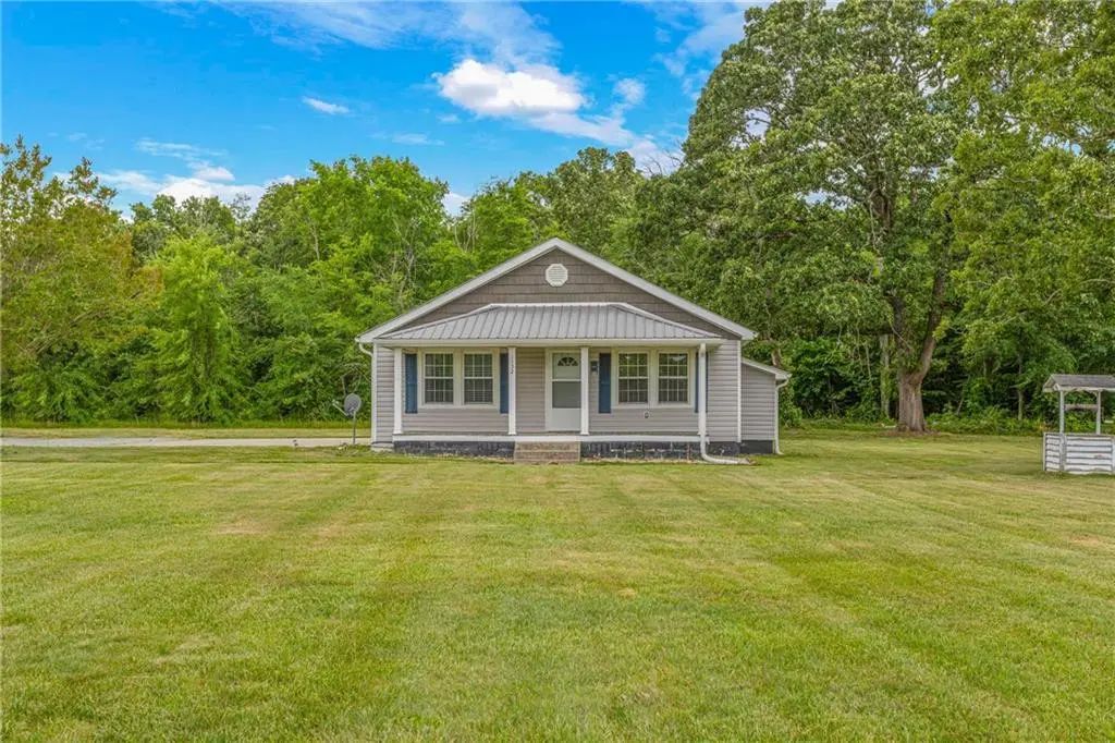 1152 Pagetown Road, Elon