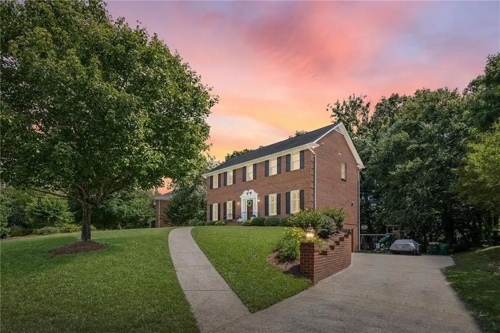 1308 Fawndale Drive, Lewisville