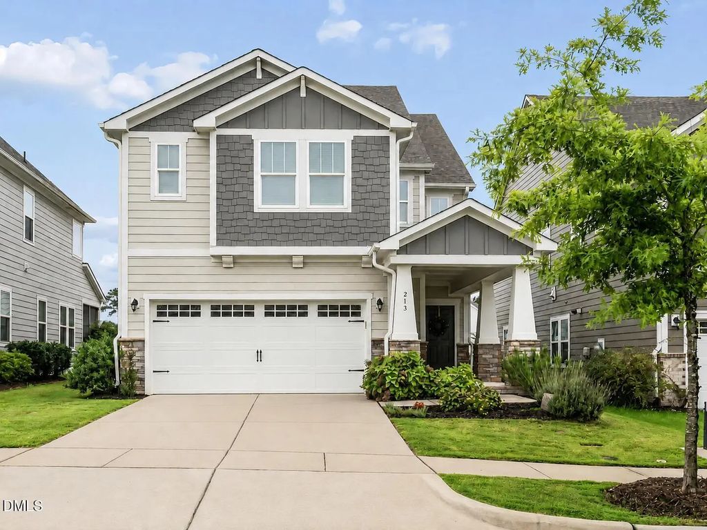 213 Sage Oak Lane, Holly Springs